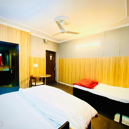 Hotel Osakataj Agra  Esterno foto