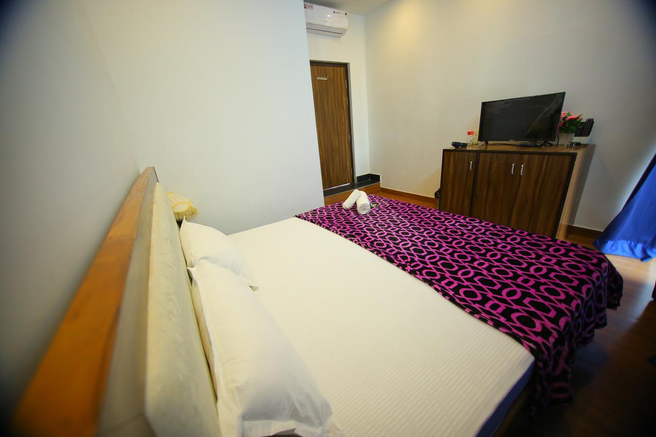 Hotel Osakataj Agra  Esterno foto