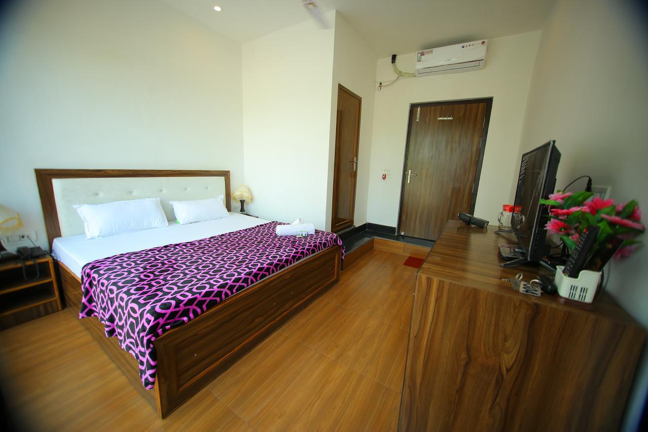 Hotel Osakataj Agra  Esterno foto