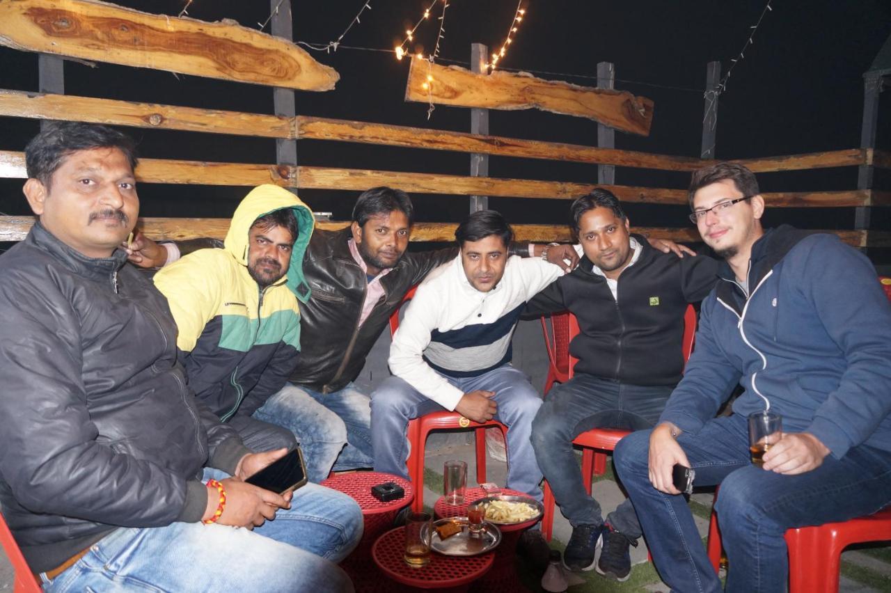 Hotel Osakataj Agra  Esterno foto