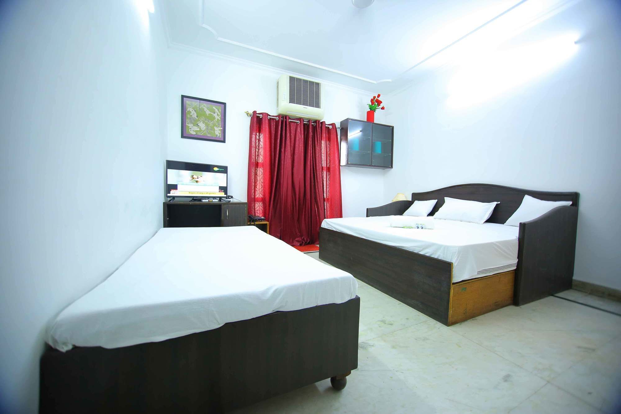 Hotel Osakataj Agra  Esterno foto