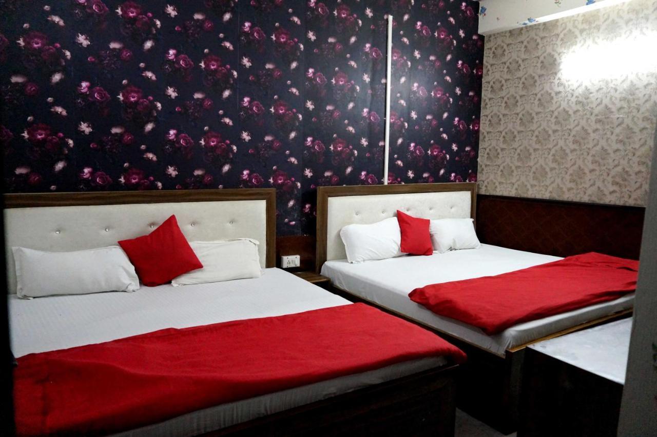 Hotel Osakataj Agra  Esterno foto
