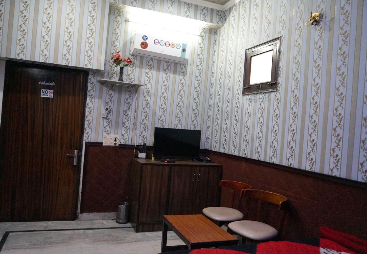 Hotel Osakataj Agra  Esterno foto
