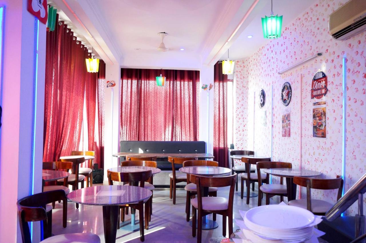 Hotel Osakataj Agra  Esterno foto